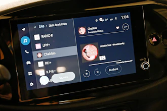https://vehicle.imgix.net/4218707/86b72411-fc3f-4835-99dc-9f7c1ed81721.jpg