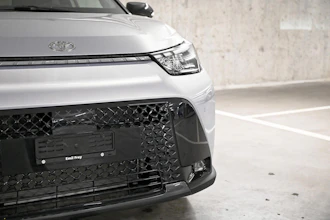 https://vehicle.imgix.net/4218707/8e931078-e336-4343-9731-1b1626cee8ae.jpg