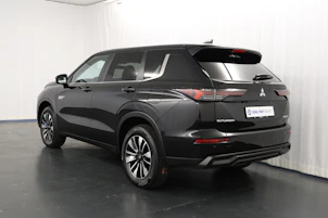 Fahrzeugbild MITSUBISHI Outlander 2.4 PHEV Invite 4x4