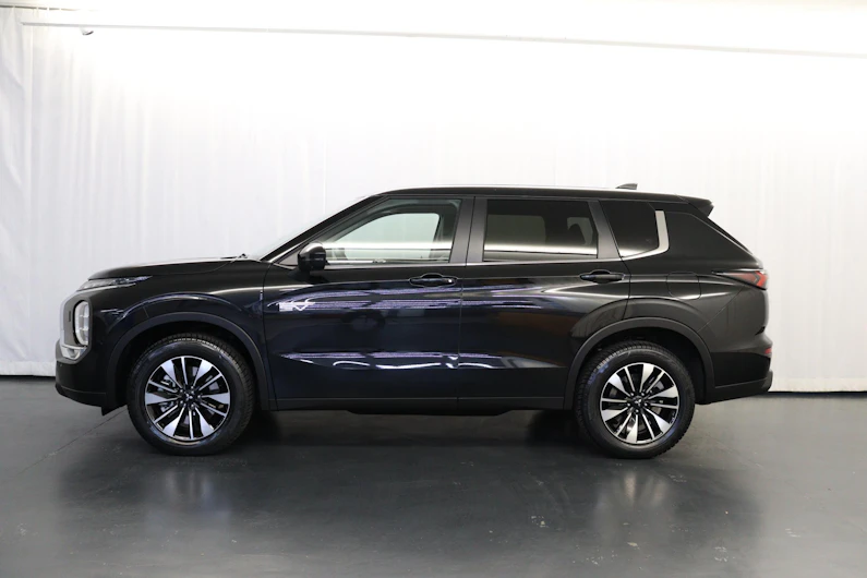 Fahrzeugbild MITSUBISHI OUTLANDER