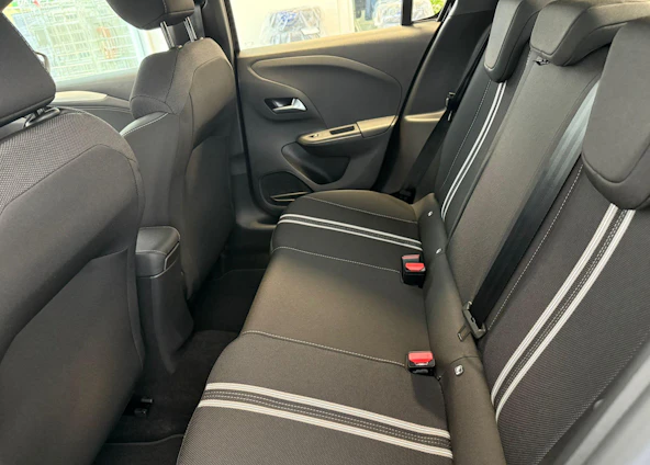 image du véhicule 6 image du véhicule 6