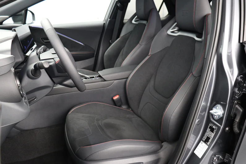 Fahrzeugbild TOYOTA C-HR