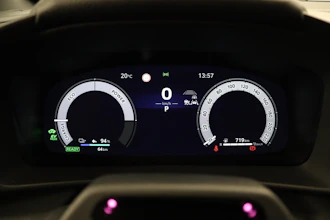 https://vehicle.imgix.net/4218819/d40359d5-34a1-4e62-b3f9-fb5d59fe3e91.JPG