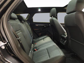 immagine del veicolo LAND ROVER Range Rover Evoque 2.0 T 250 R-Dynamic SE + Gancio traino elettrico e Ruote invernali