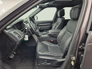 Fahrzeugbild LAND ROVER Discovery 3.0 D I6 300 Dynamic HSE 7 Plätzer