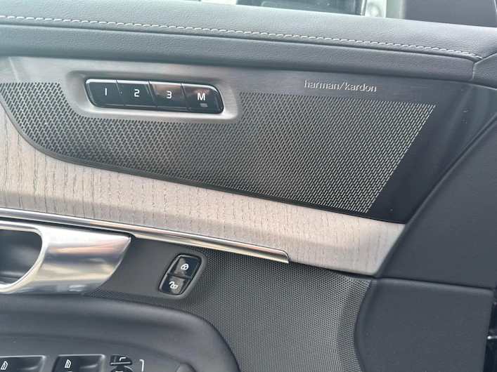 immagine del veicolo VOLVO XC90