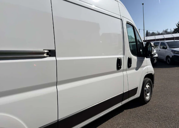 image du véhicule 4 image du véhicule 4