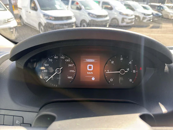 image du véhicule 9