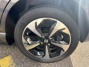 Suzuki Swift 1.2 Sakura Top Hybrid