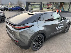 Toyota C-HR+ Premium AWD