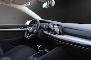 VW Golf VIII Variant 1.5 TSI Life