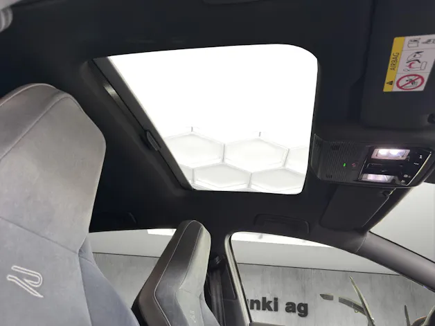 VW Golf 1.5 eTSI mHEV ACT R-Line DSG