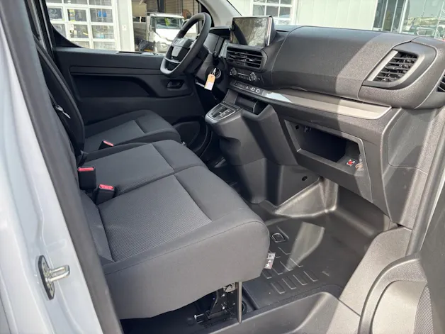 Peugeot Expert 2.2 BlueHDi 150 S&S Standard EAT8