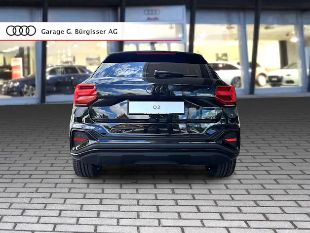 Audi Q2 40 TFSI S line Attraction quattro S-tronic Mythosschwarz Metallic