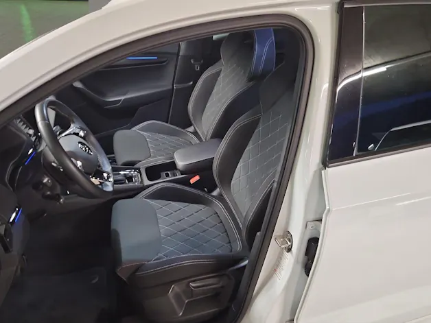 Škoda Karoq 2.0 TSI SportLine 4x4 DSG