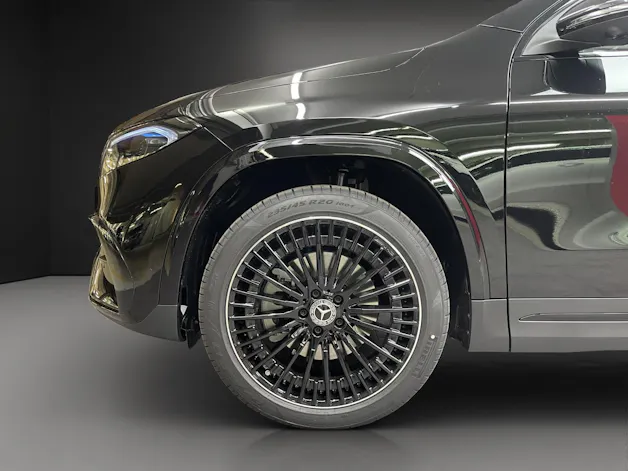 Mercedes-Benz EQA 300 4MATIC "Excellence Edition"