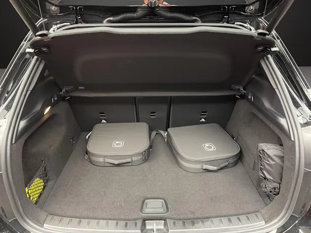 Mercedes-Benz EQA 300 4MATIC "Excellence Edition"