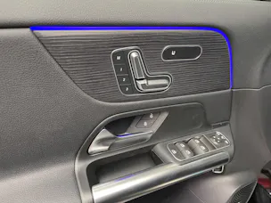 Mercedes-Benz EQA 300 4MATIC "Excellence Edition"
