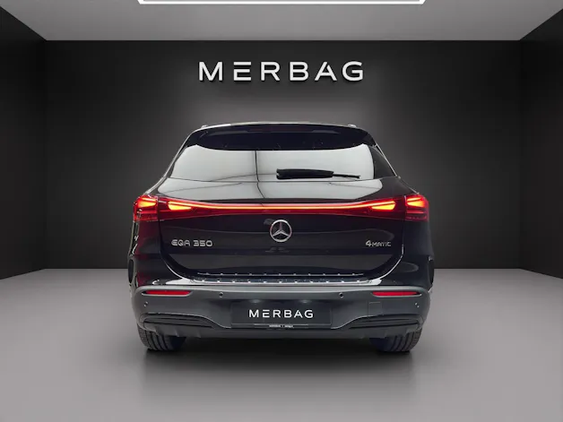 Mercedes-Benz EQA 300 4MATIC "Excellence Edition"
