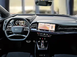 Audi Q4 Sportback e-tron 45 Attraction quattro Mythosschwarz Metallic