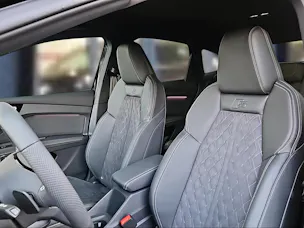 Audi Q4 Sportback e-tron 45 Attraction quattro Mythosschwarz Metallic