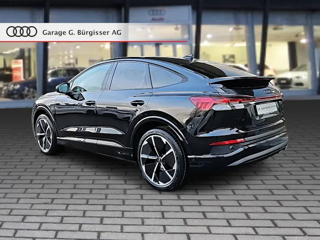 Audi Q4 Sportback e-tron 45 Attraction quattro Mythosschwarz Metallic