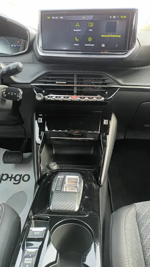 Peugeot 208 1.2 MHEV 110 Allure