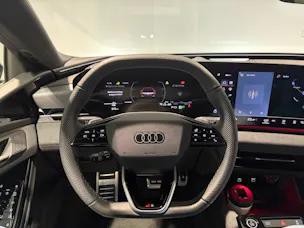 Audi A6 Avant e-tron quattro