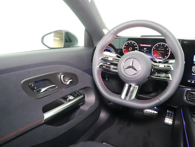 Mercedes-Benz CLA 200 8G-DCT 4Matic