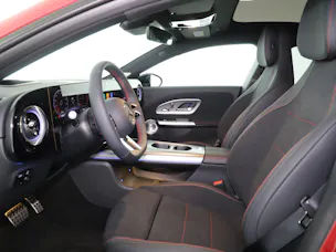 Mercedes-Benz CLA 200 8G-DCT 4Matic