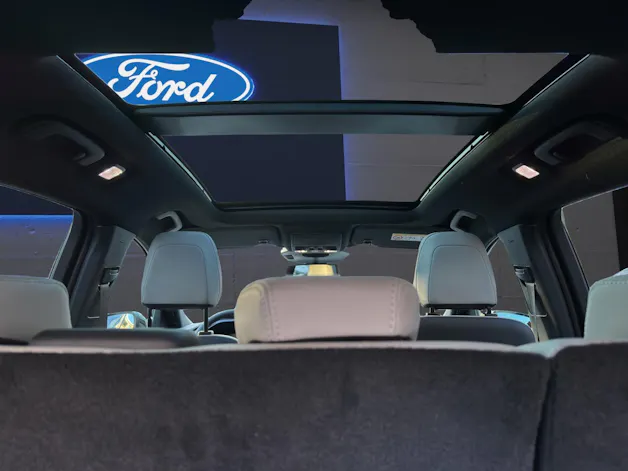 Ford Kuga 2.5i FHEV FULL-HYBRID 183 PS Sound Edition 4x4 AUTOMAT