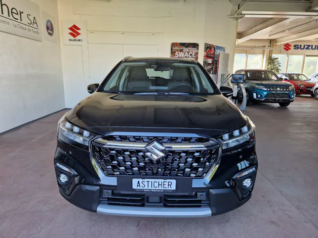 Suzuki S-Cross 1.5 Compact Top Hybrid 4x4