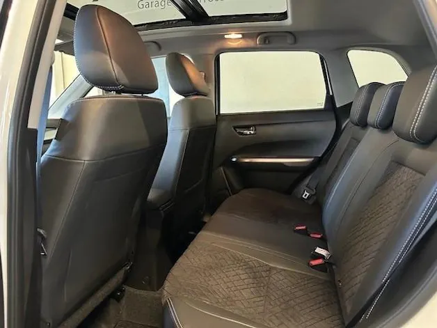 Suzuki Vitara 1.5 Compact Top Hybrid 4x4