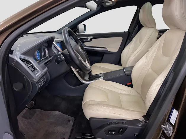 Volvo XC60 2.5 T5 Summum AWD