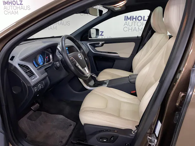 Volvo XC60 2.5 T5 Summum AWD