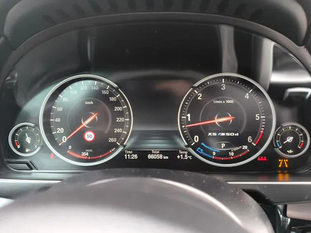 BMW X5 M50d
