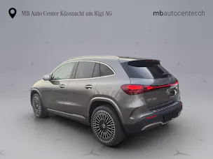 Mercedes-Benz EQA 300 AMG Line 4matic