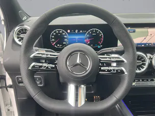 Mercedes-Benz GLA 250 Swiss Star AMG Line 4matic