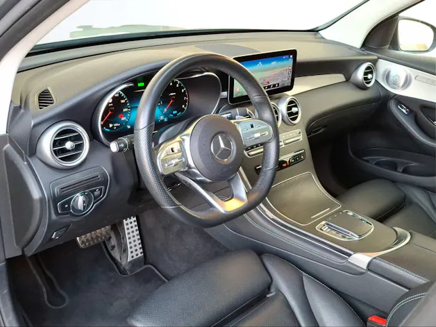 Mercedes-Benz GLC 300 AMG Line 4m