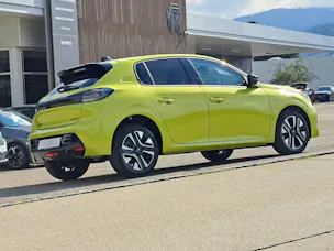 Peugeot 208 1.2 Hybrid 110c Allure (8 ans de garantie)