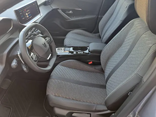 Peugeot 2008 1.2 Hybrid 145cv Allure (8 ans de garantie)