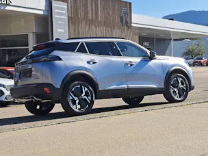 Peugeot 2008 1.2 Hybrid 145cv Allure (8 ans de garantie)