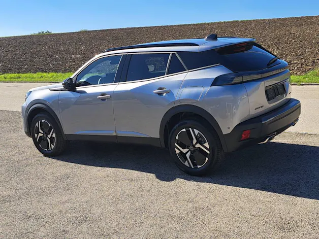 Peugeot 2008 1.2 Hybrid 145cv Allure (8 ans de garantie)