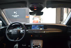 DS Automobiles No4 1.6 E-Tense Performance Line
