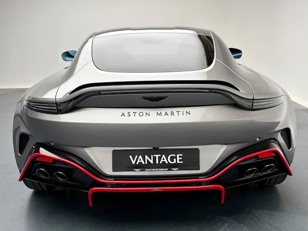 Aston Martin V8 Vantage Coupé 4.0 S V8 Bi-Turbo by "Q"