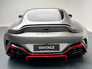 image du véhicule ASTON MARTIN V8 Vantage Coupé 4.0 S V8 Bi-Turbo by "Q"