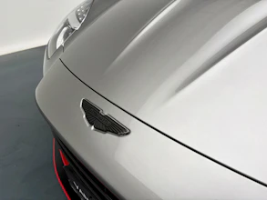 https://vehicle.imgix.net/4220391/44536f56-a646-445e-891b-a583cb93e3bd.jpeg
