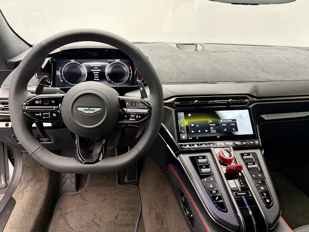 Aston Martin V8 Vantage Coupé 4.0 S V8 Bi-Turbo by "Q"