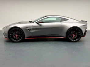image du véhicule ASTON MARTIN V8 Vantage Coupé 4.0 S V8 Bi-Turbo by "Q"