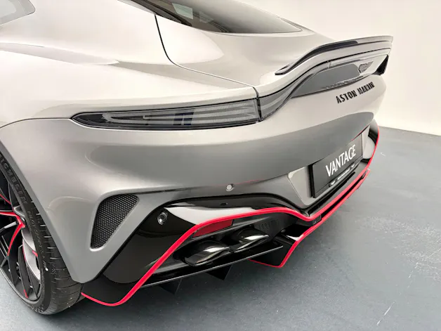 Aston Martin V8 Vantage Coupé 4.0 S V8 Bi-Turbo by "Q"